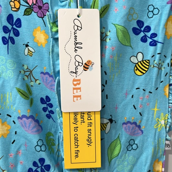 Bumble Bay-Bee sleeper 6-9mos. - Picture 6 of 7